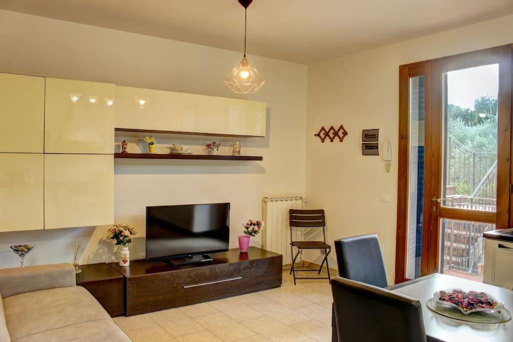 Casa Cornelia Apartment Lucolena in Chianti Luaran gambar